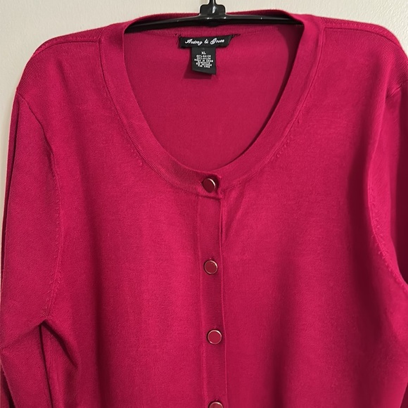 Audrey & Grace Raspberry Crew Neck Button Front Cardigan Sweater, Size XL - Picture 3 of 6